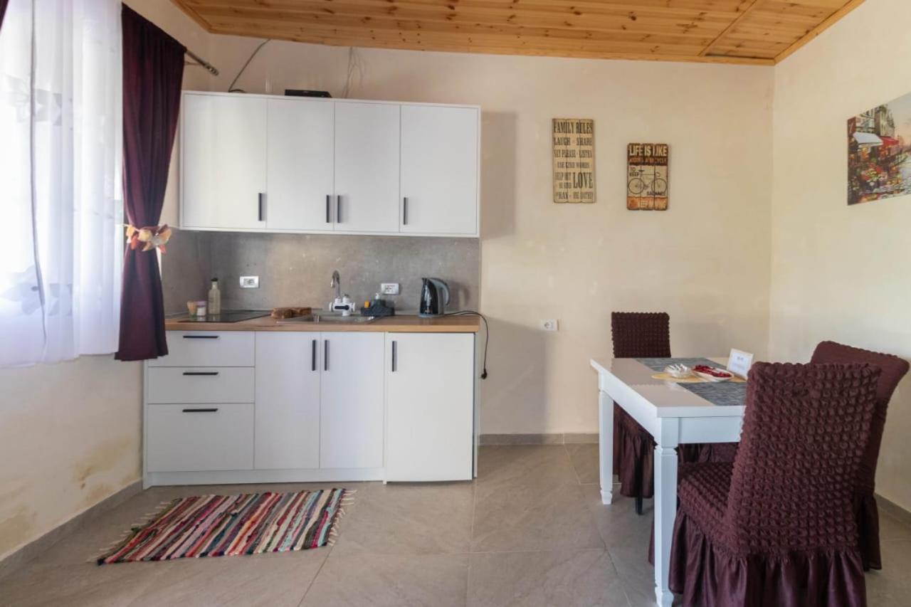 Olive Oasis Studio Berat Extérieur photo