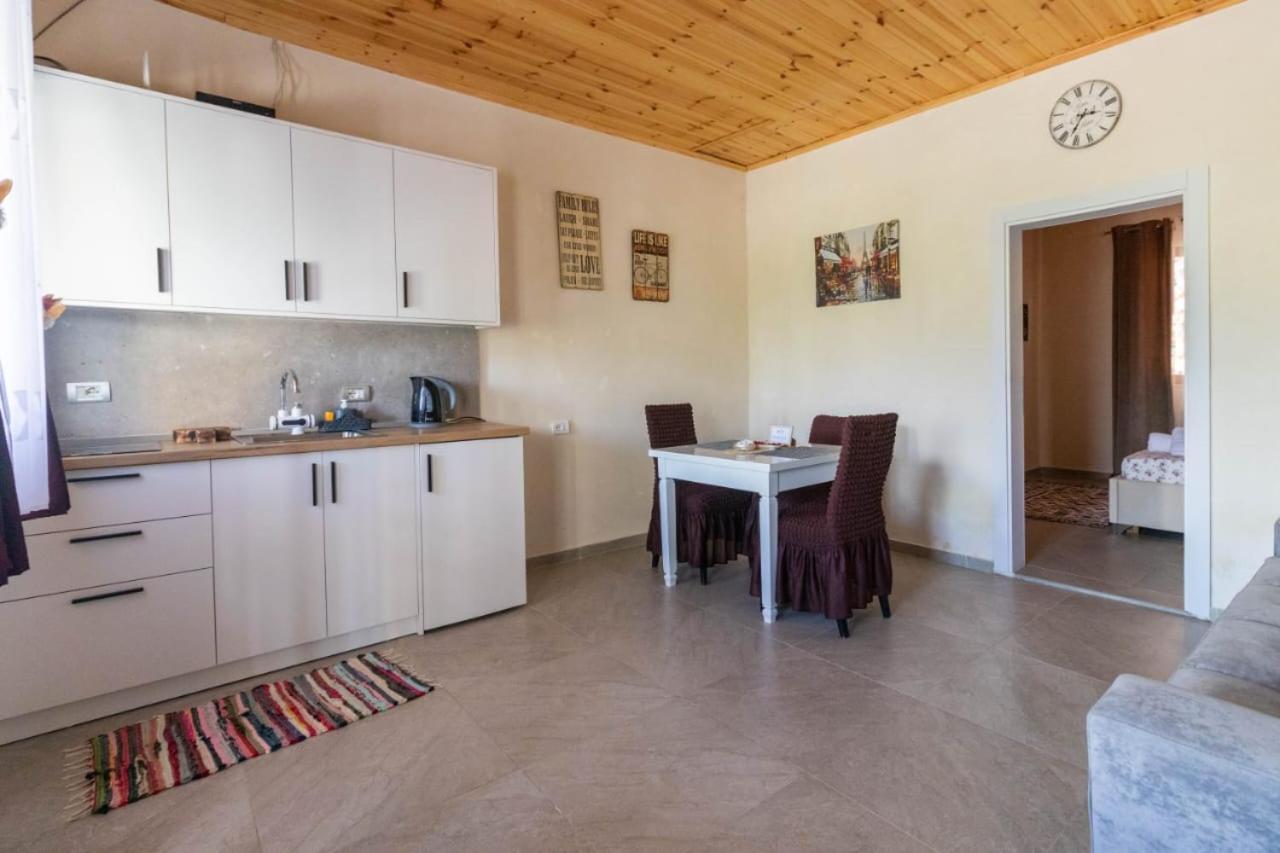 Olive Oasis Studio Berat Extérieur photo